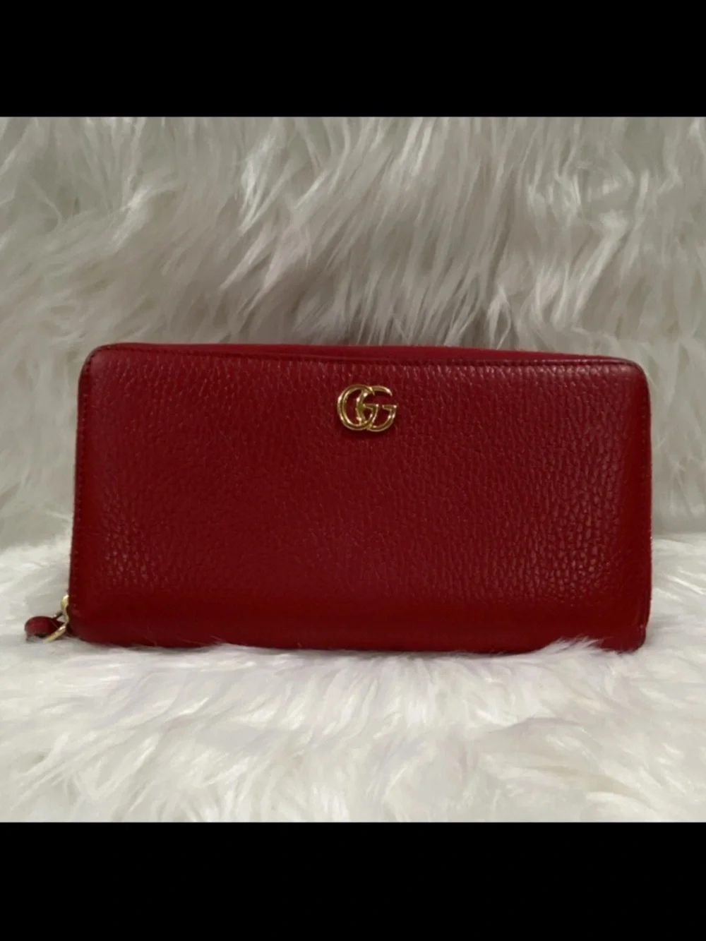 Gucci Red Leather Zip Wallet with Gold GG Emblem - includes box - Picture 13 of 13